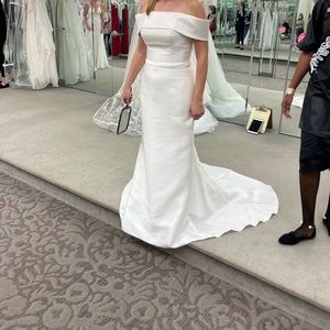 NWT 😍 Wedding dress from David’s Bridal never altered! 🤩